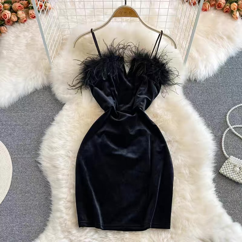 Feathery beauty mini gown CBC38 image