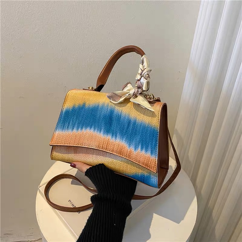 Out and about art bag image