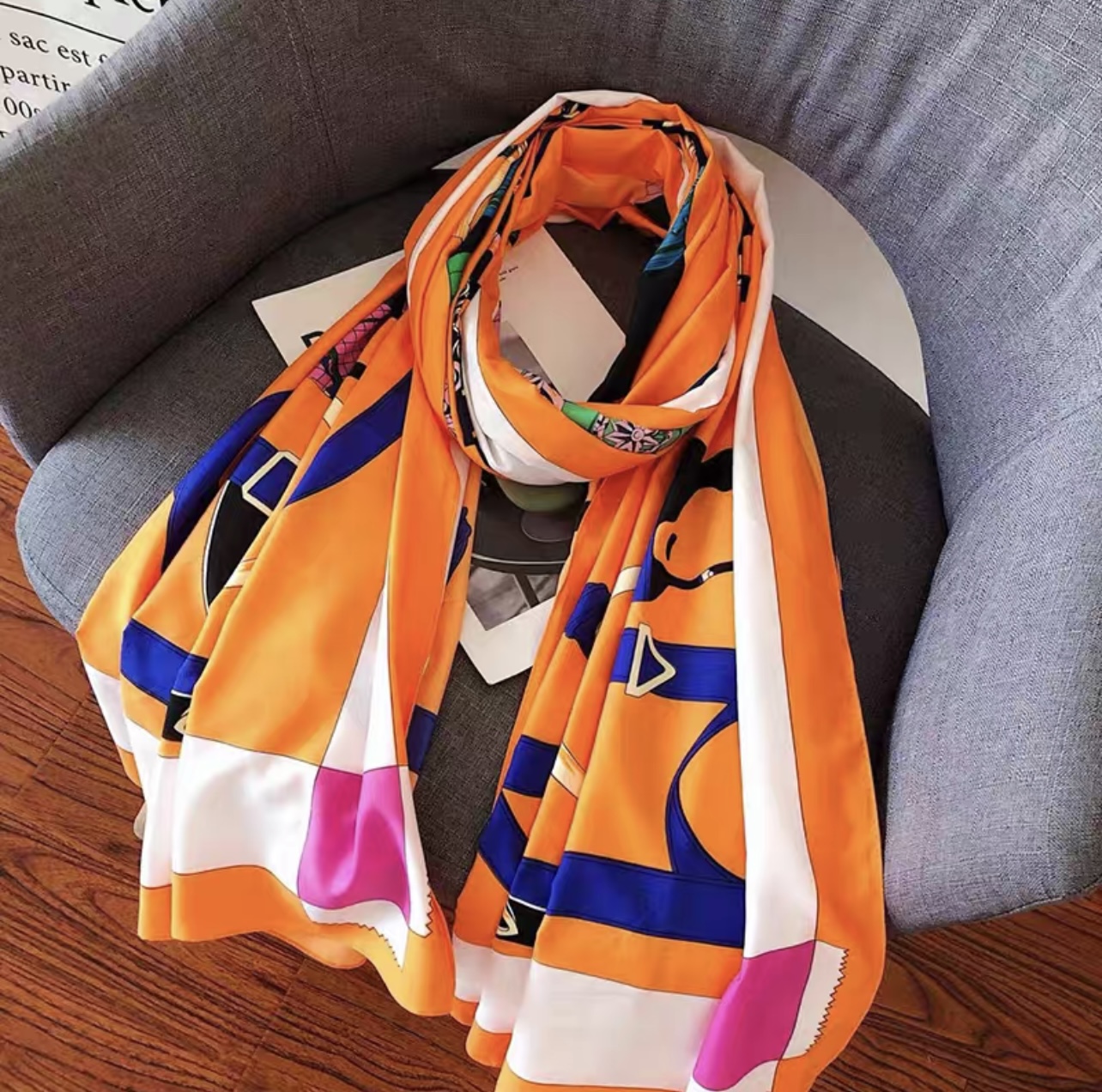 Hermes style print scarf HW117 image