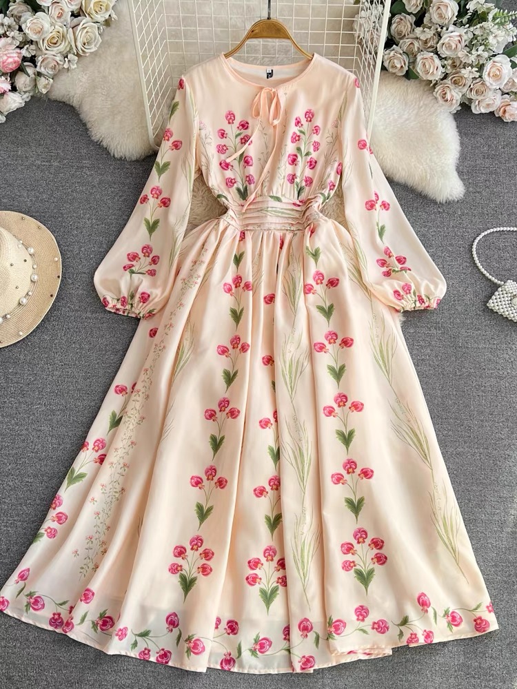 I am the moment floral dress ED117 image