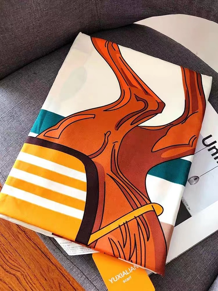 Hermes style print scarf HW117 image