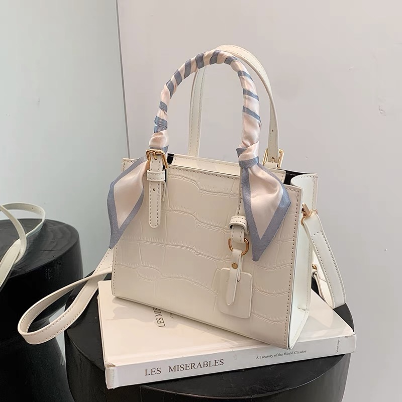 Two sides of the same coin bag BG161 image