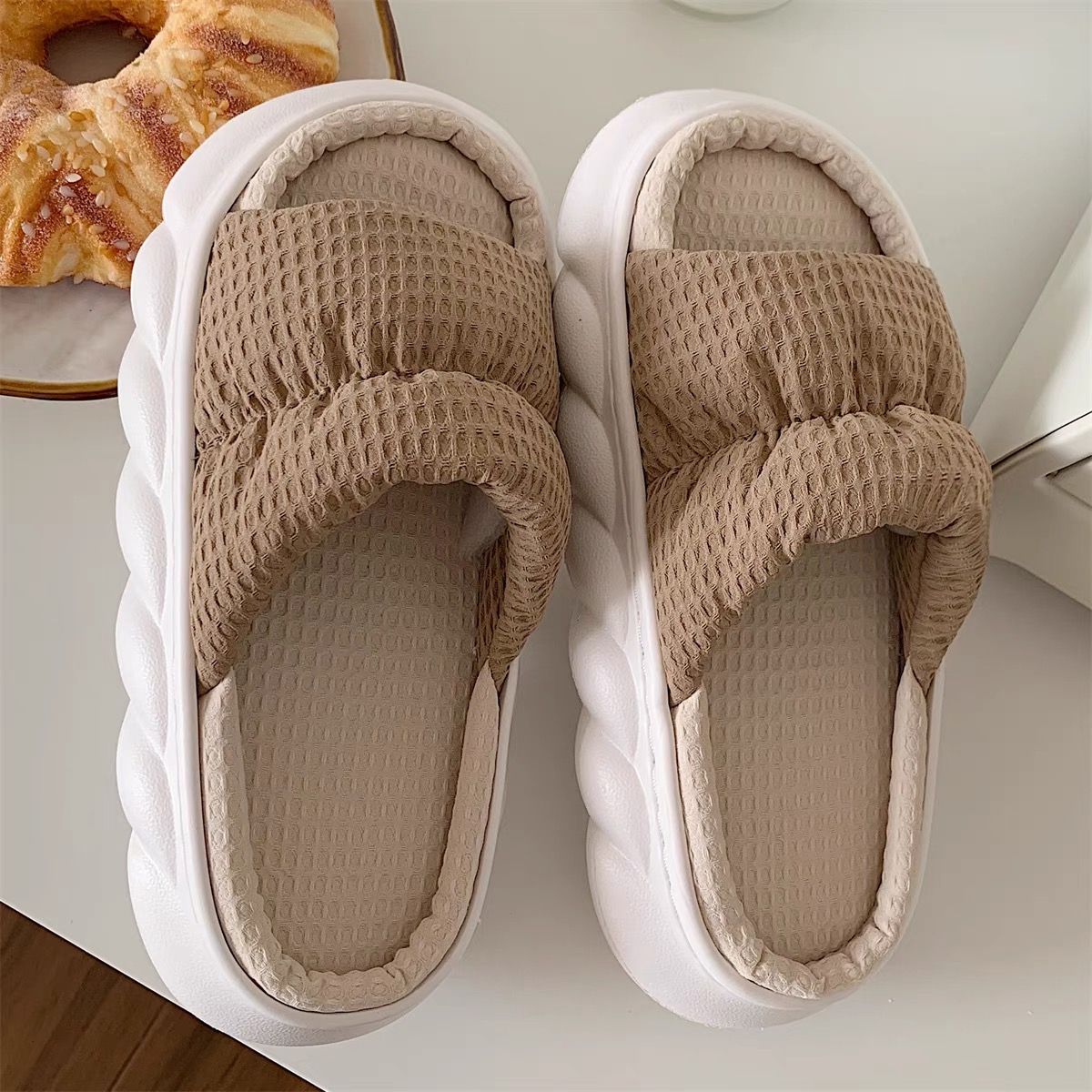 Feet friendly slippers SNZZ360 image