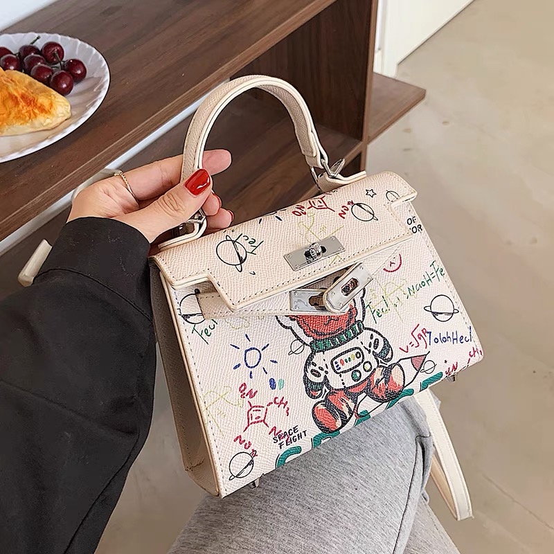 Tell it like it is handbag BG112 image