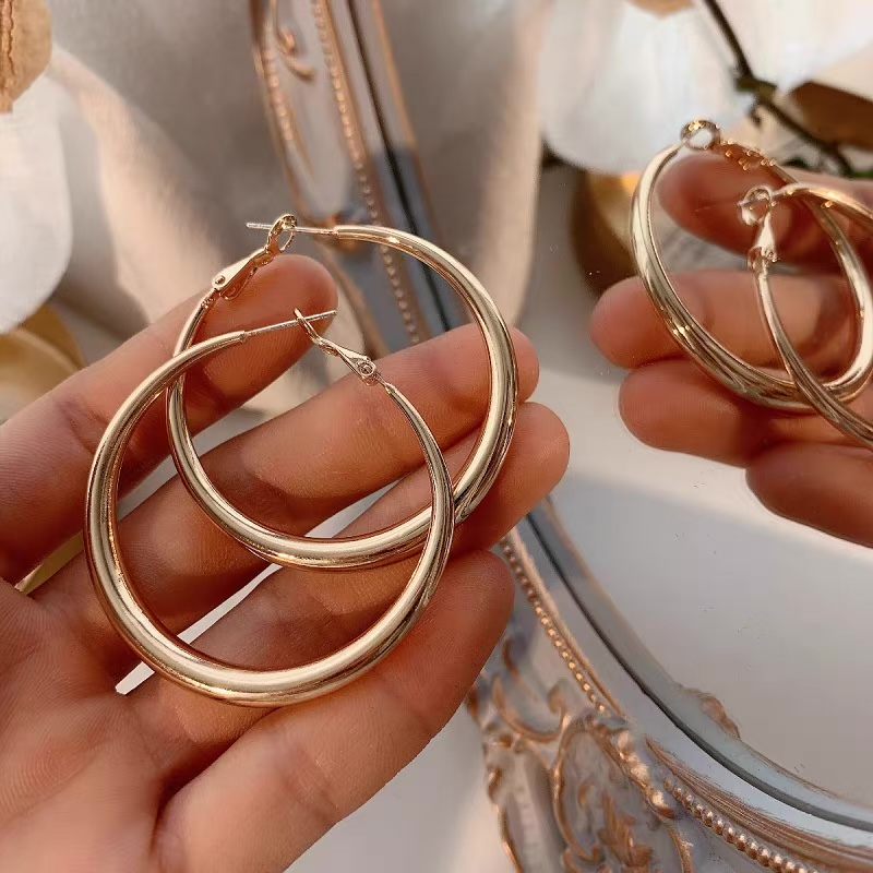 Melina hoop earrings JW158 image