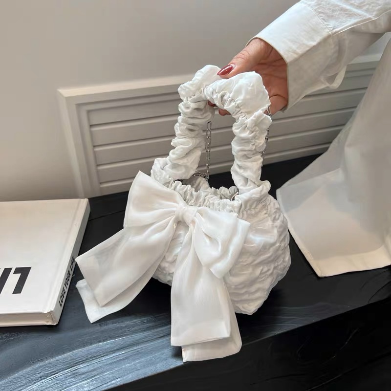 Too glam for stress image