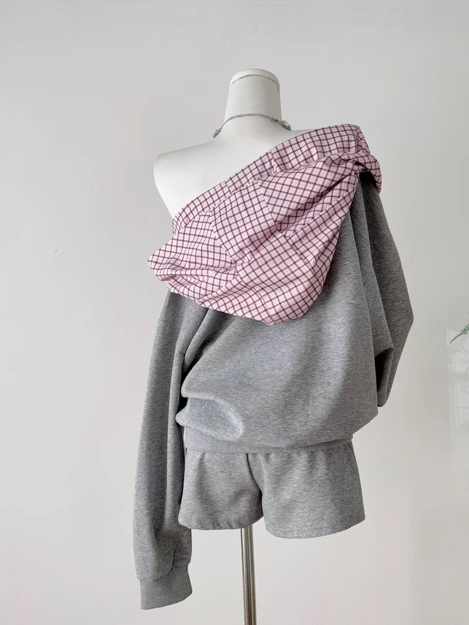 No office today set STP142 images