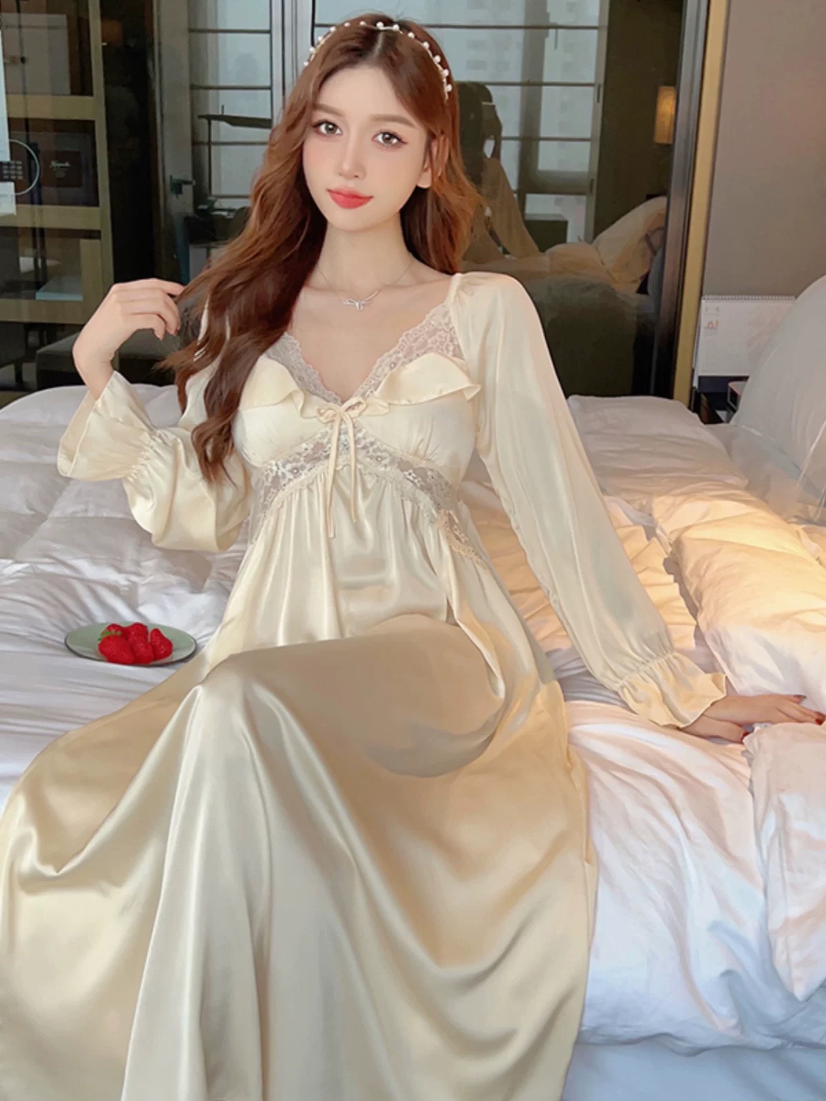 Raging beauty silk night dress SW127