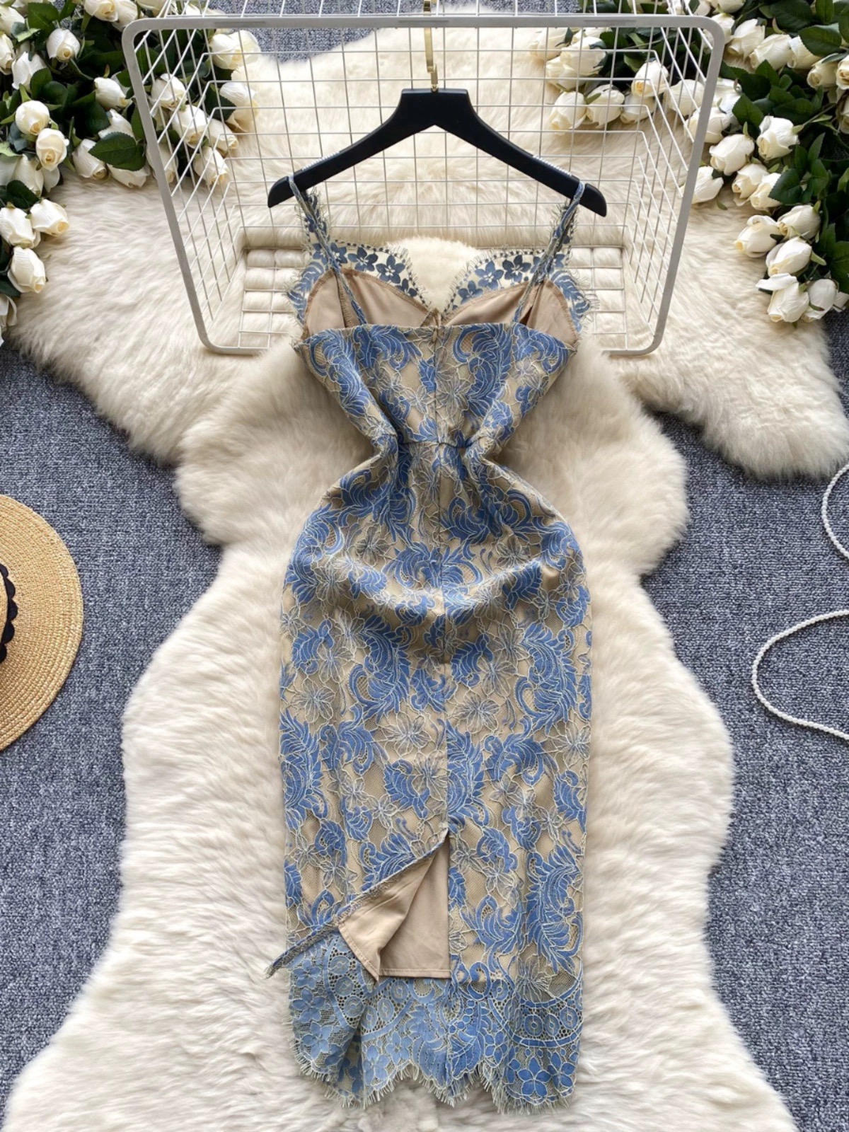 Follow back lace dress FBC320 image