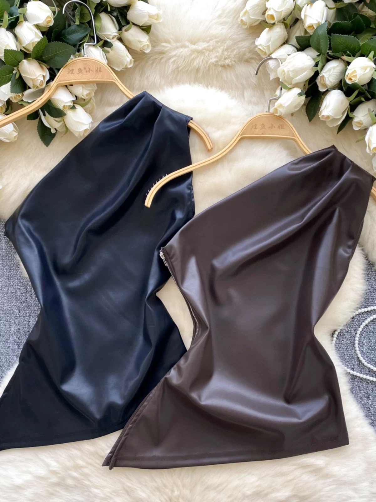 Queen of the palace top CTO776 image