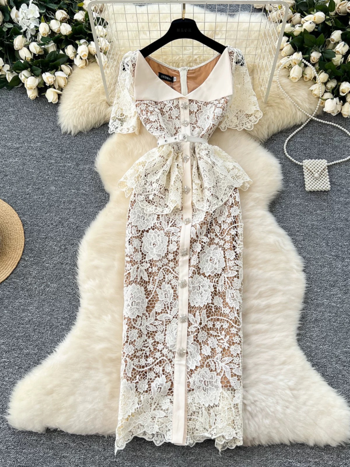 Show you off lace dress FBC333