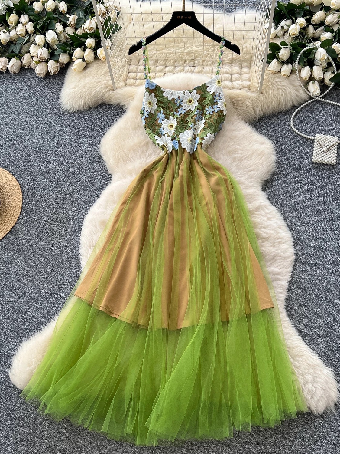 Can’t stay away dress FD536 image