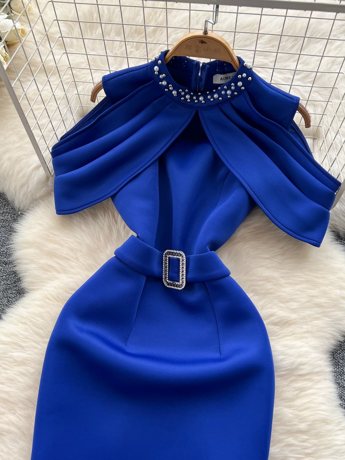 Lake side wedding dress EBC275 image