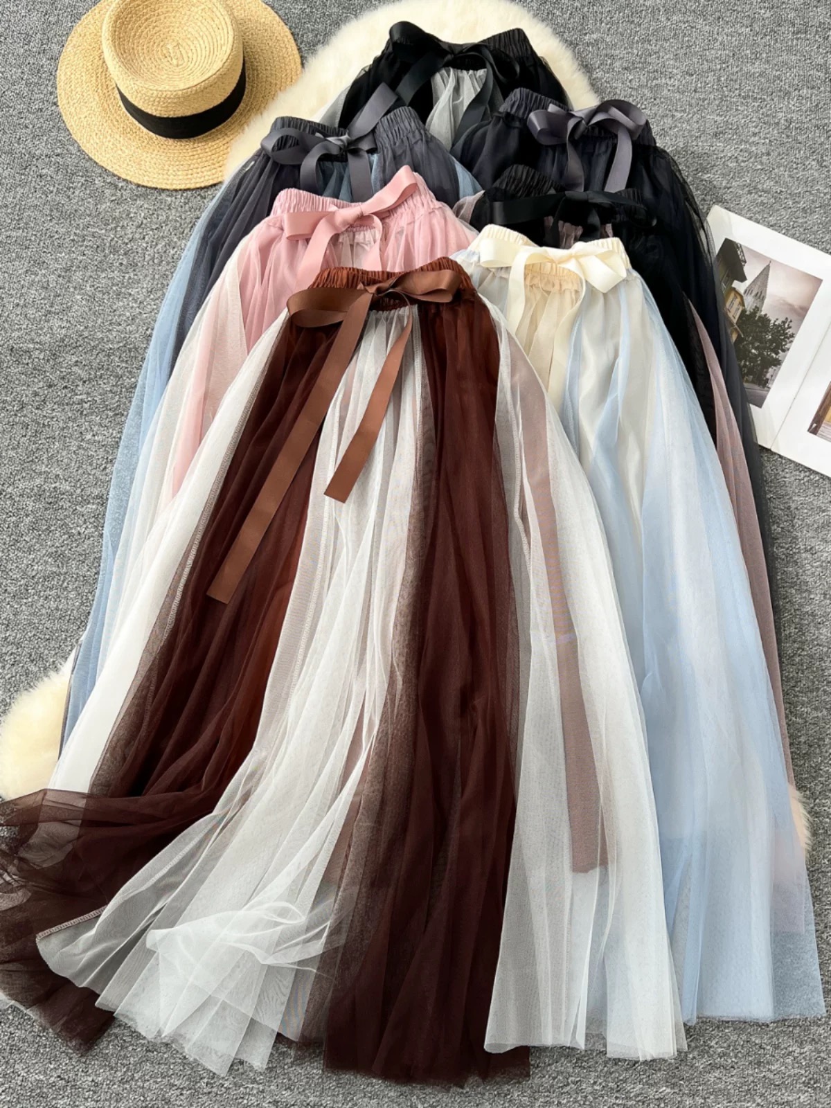 Late arrival skirt CS219 image