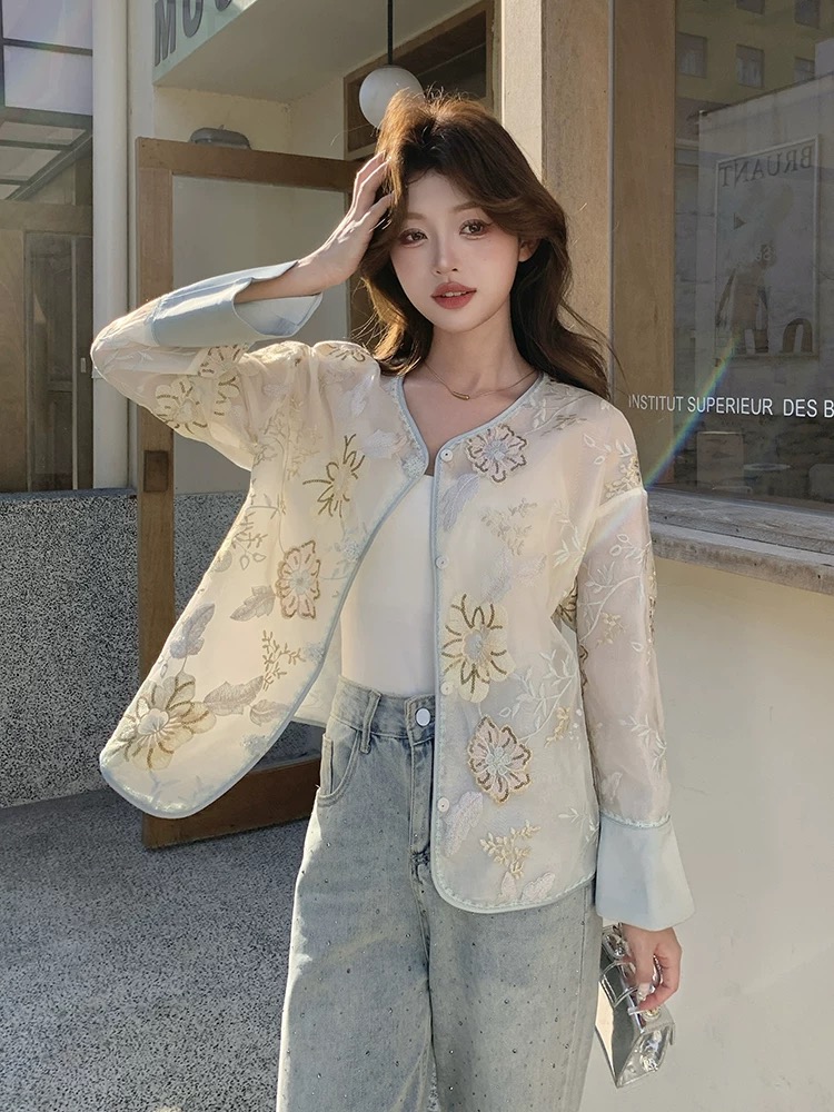 Lost in Paris top CTO1101 images