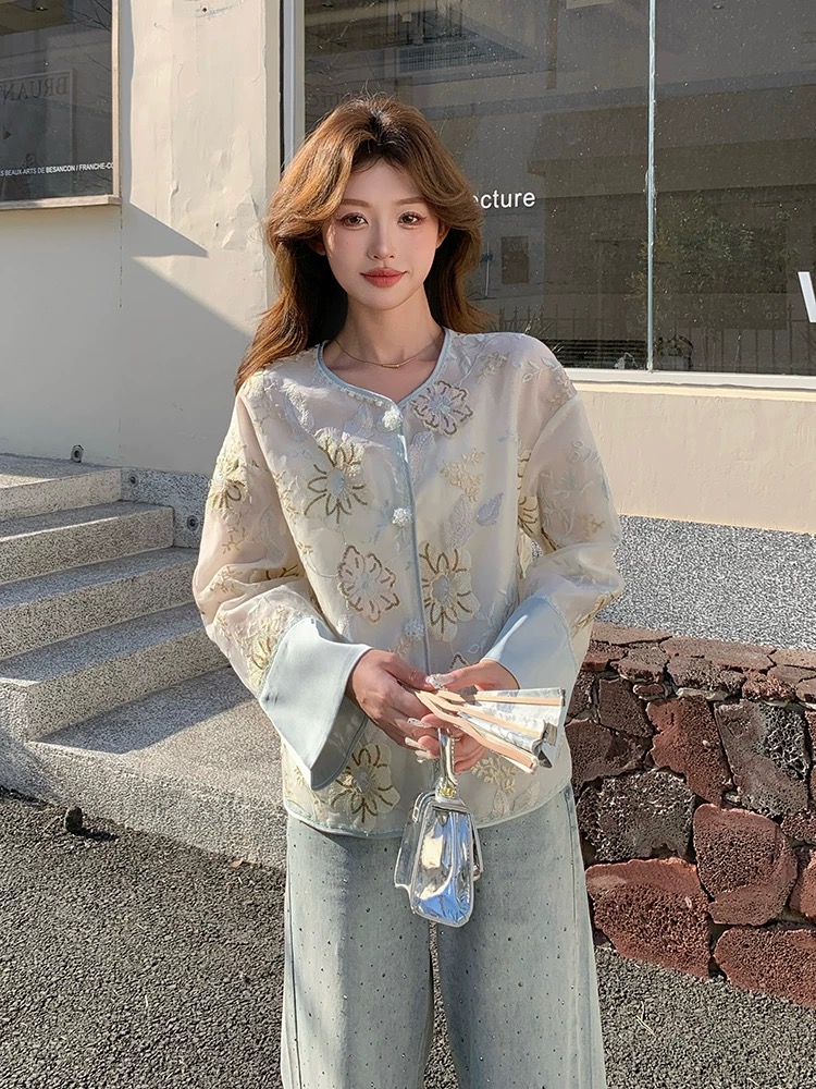 Lost in Paris top CTO1101 images