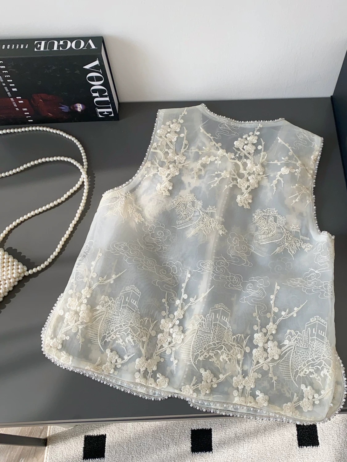 Where is she going top CTO1116 images