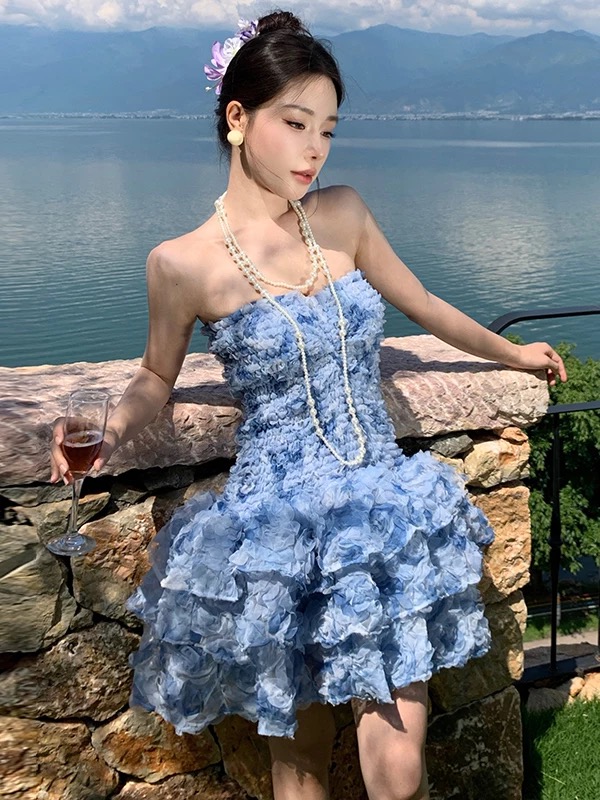 Bad intentions floral dress CD681 image