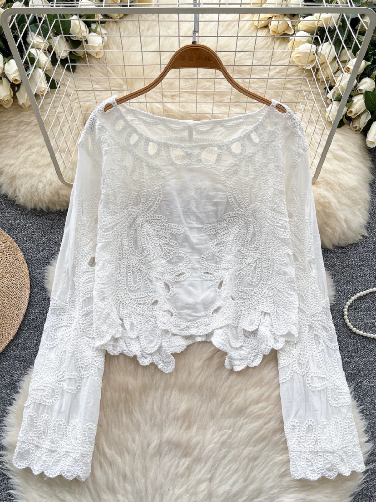 Natalee cut out top CTO104