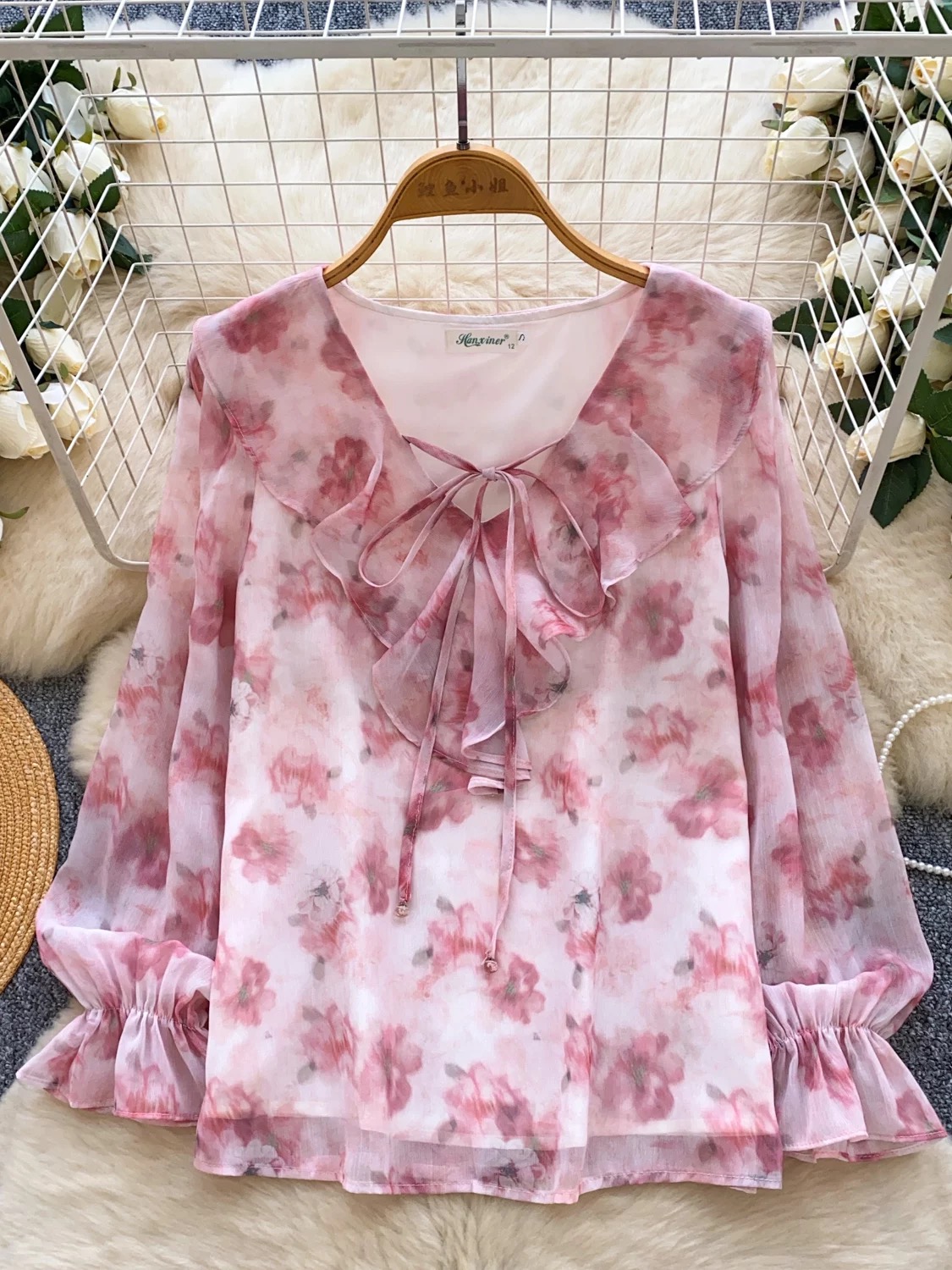 A necessity blouse BE462 image
