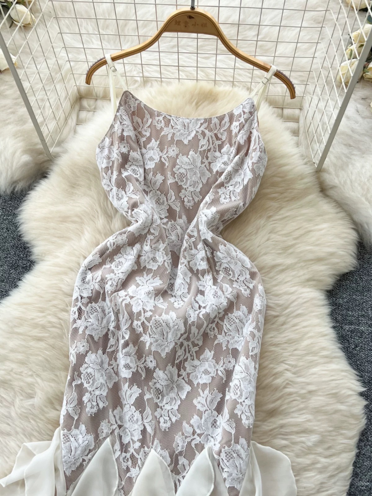 Chicago babe lace dress EVD310 image