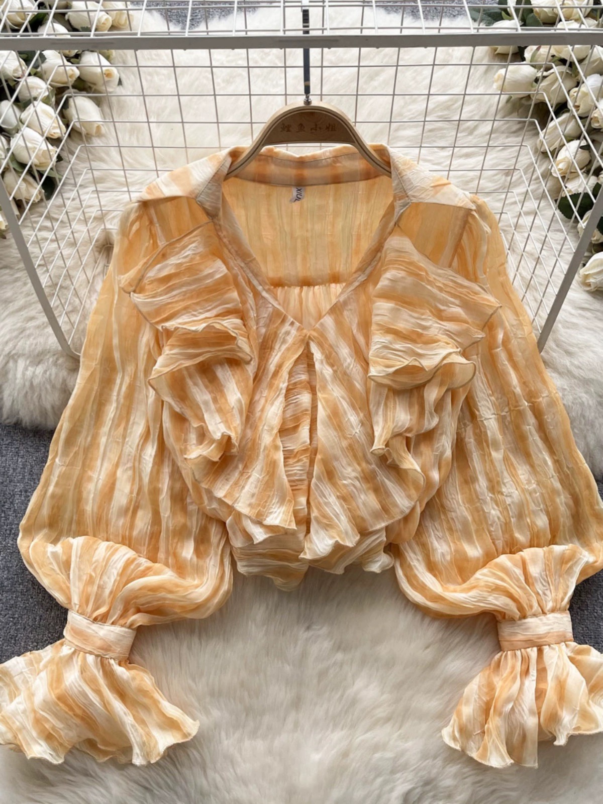 Your new fav blouse BE333