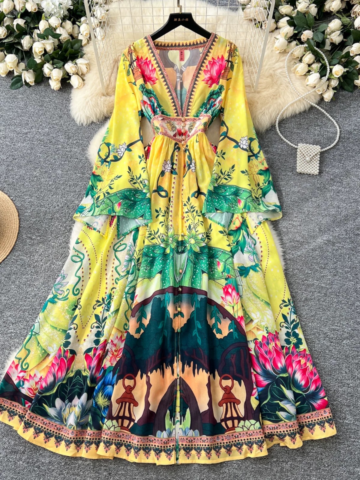 Wrong way dress ED468