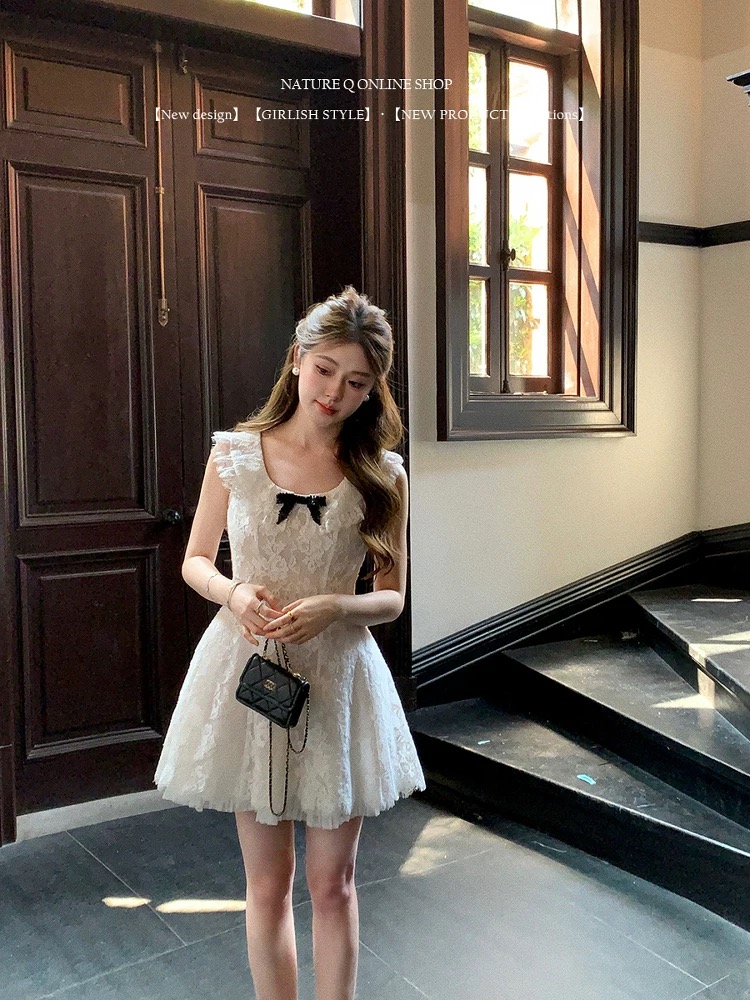 Truly authentic lace dress CD1539 image