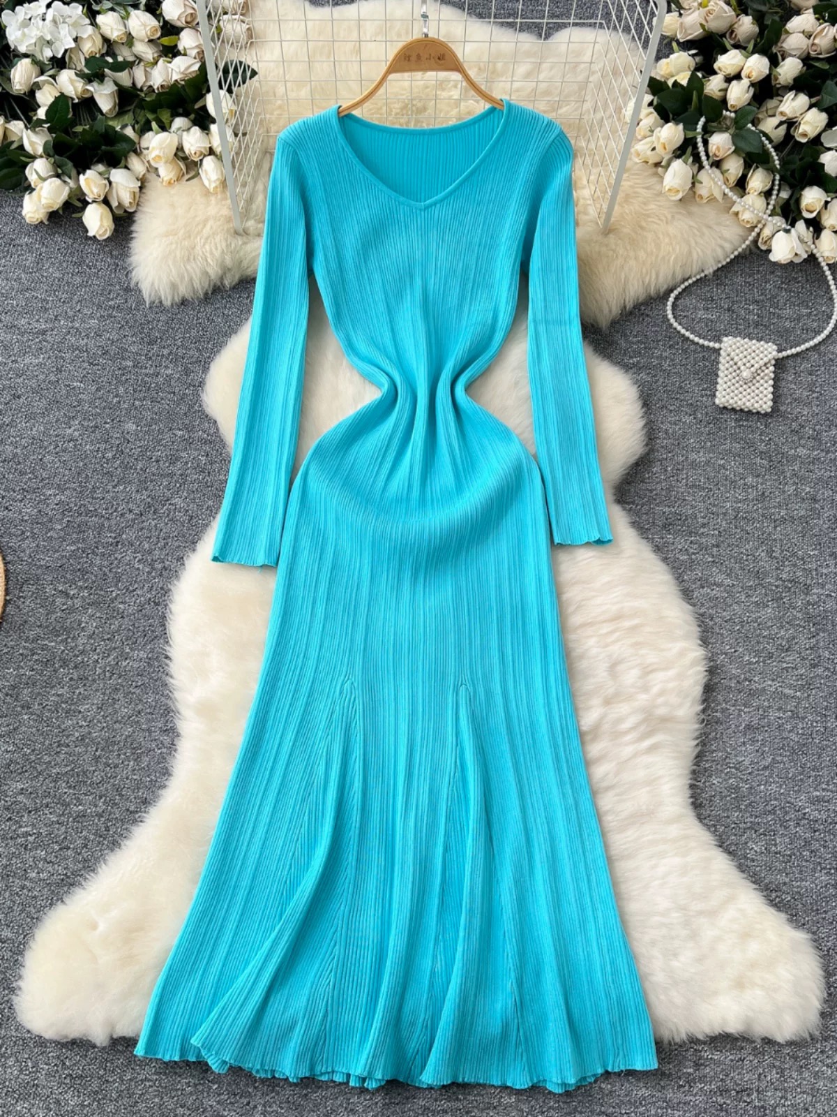 Writing on the wall dress KD343 image