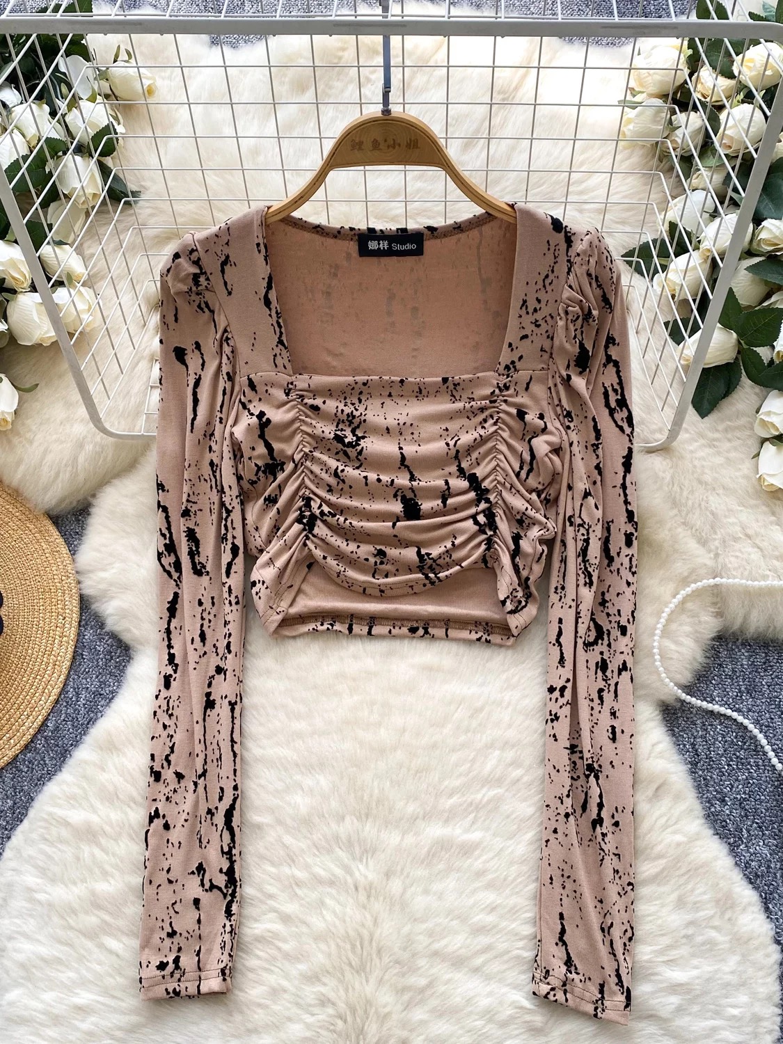 Gimme a clue crop top CTO103