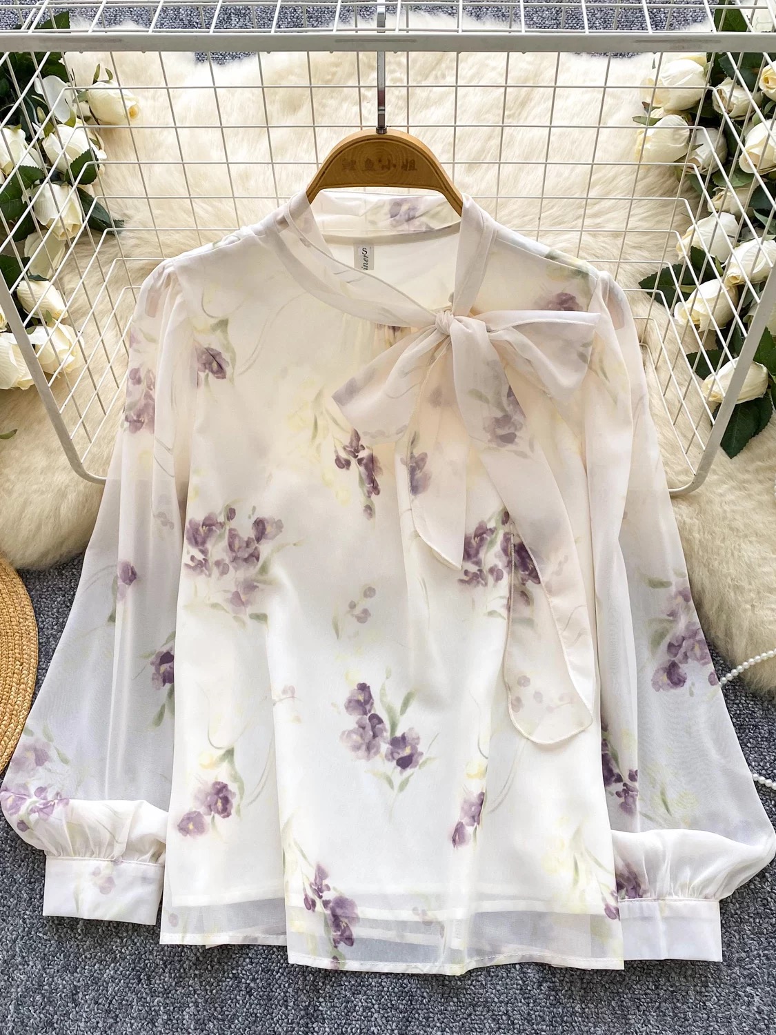 In a maize with you blouse BE451 image