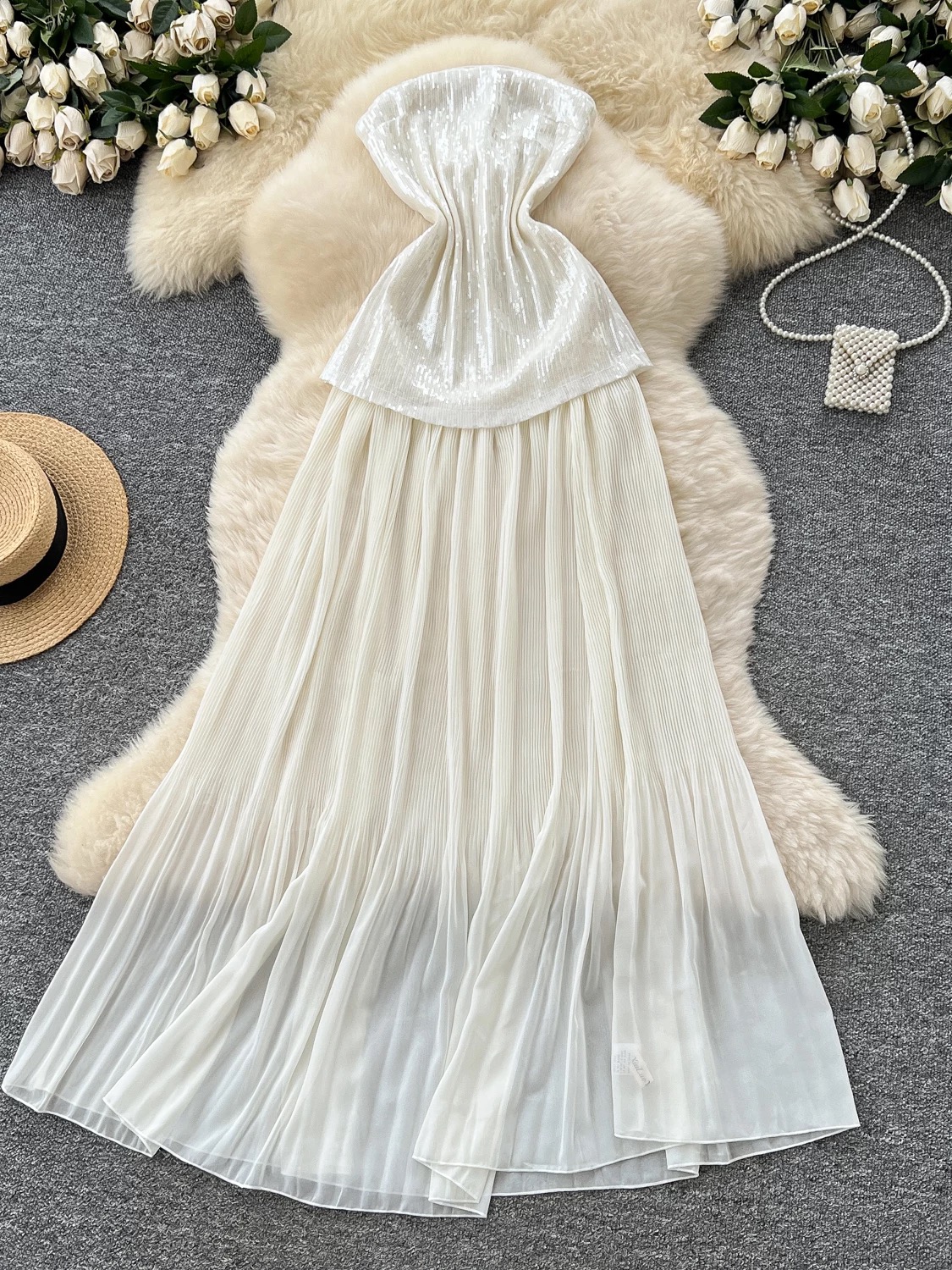 Nothing on me dinner dress EVD188 image