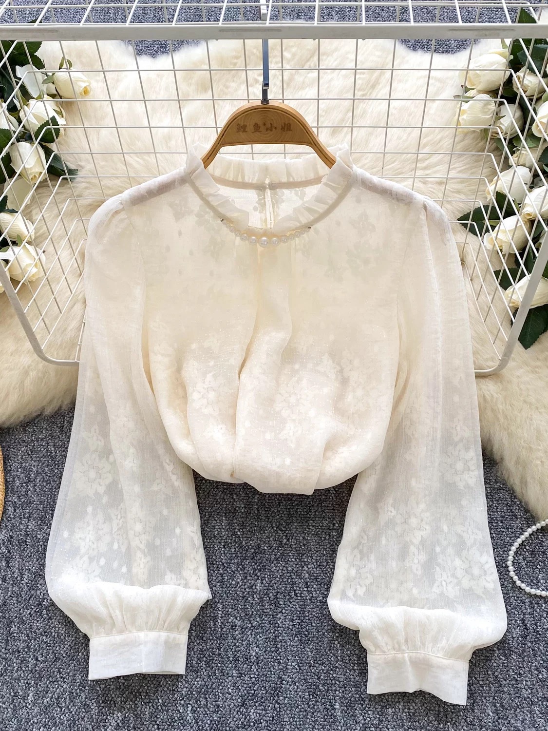 Making appearances blouse BE446 image