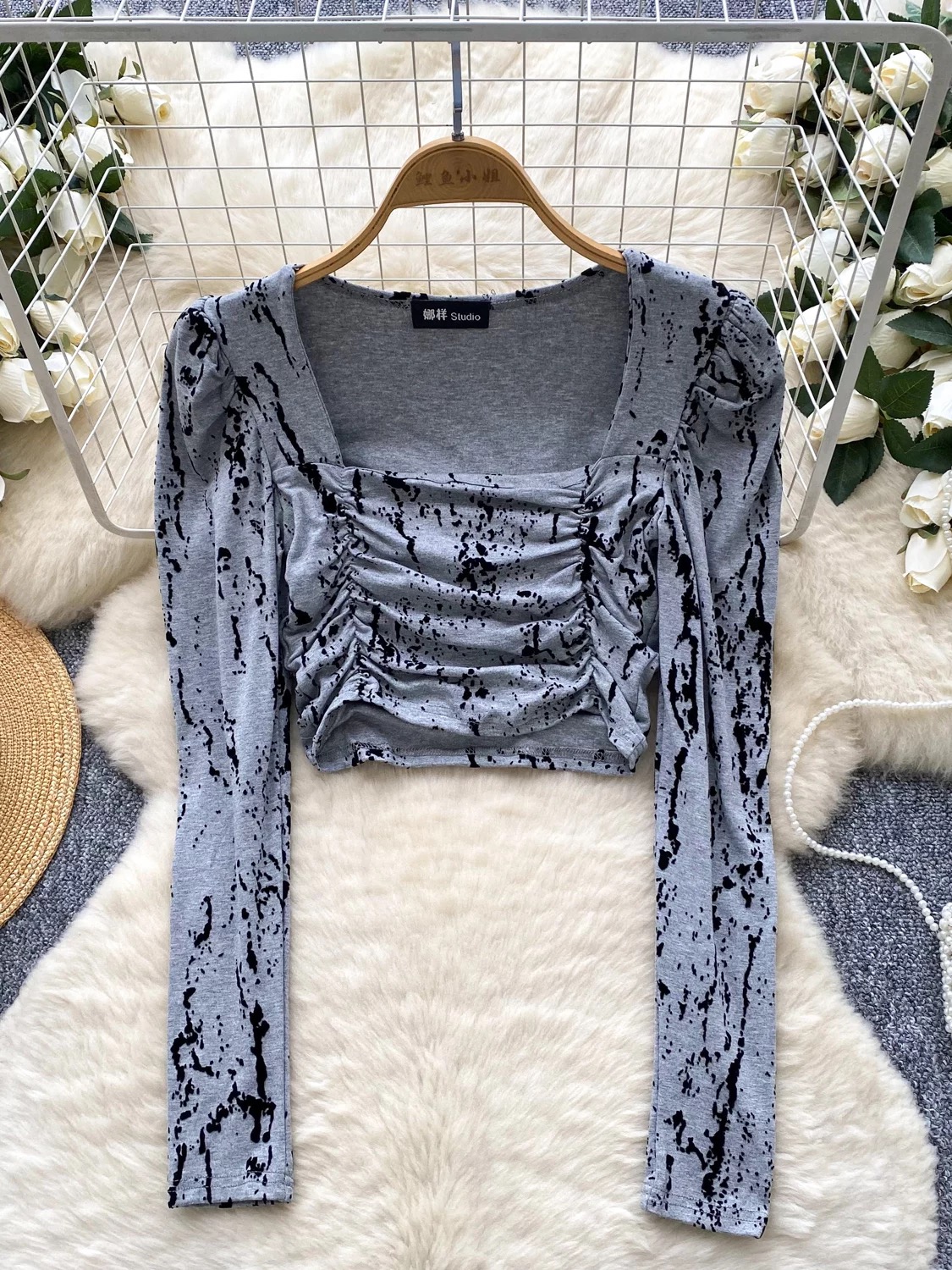 Gimme a clue crop top CTO103 image