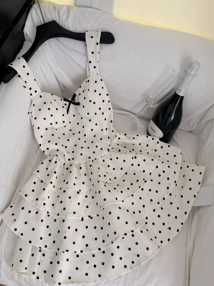 Divine babe polka dress CD506 image