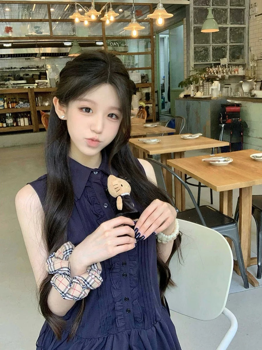 Beverly Hills wife dress CD309 image