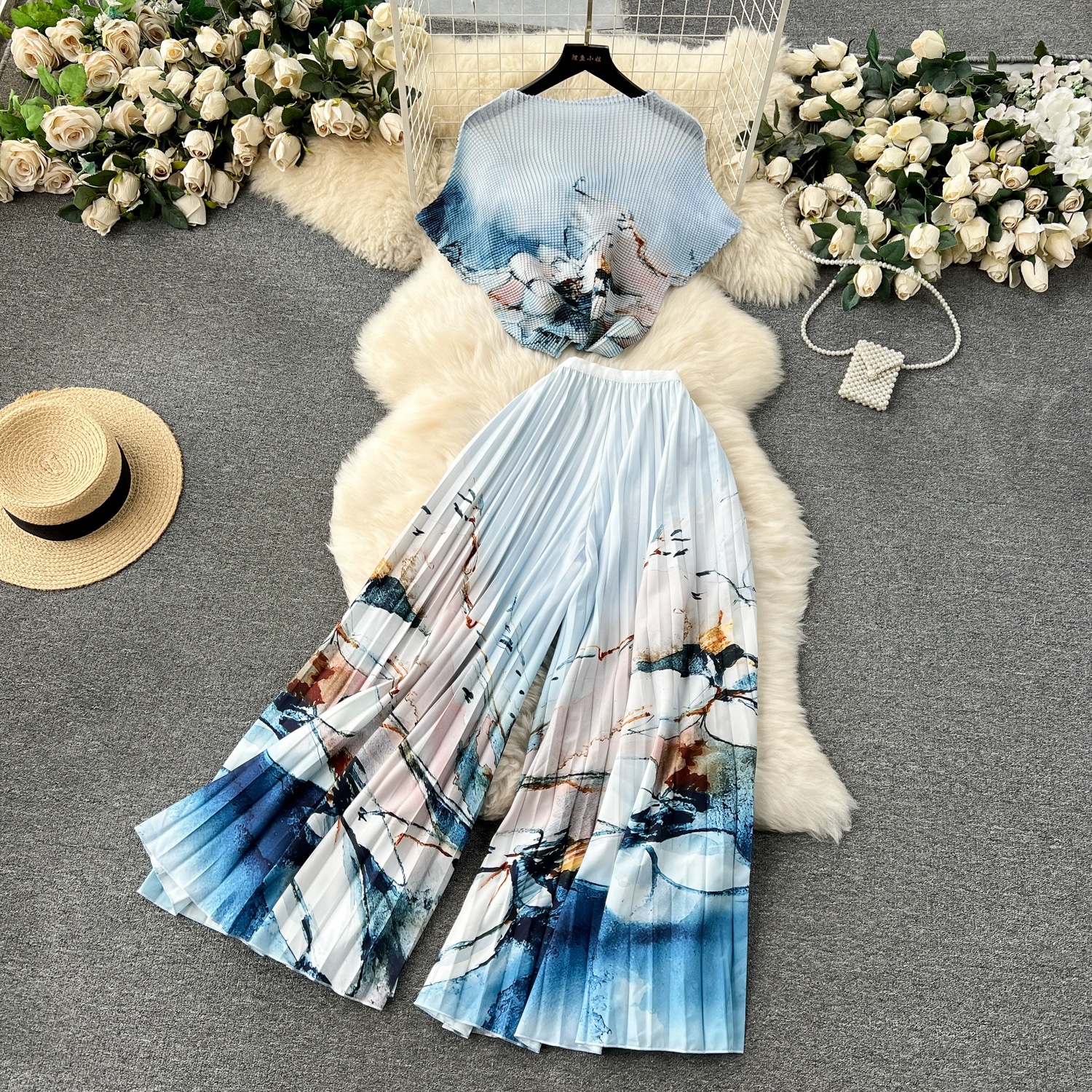 Different this time set  FTP114 image