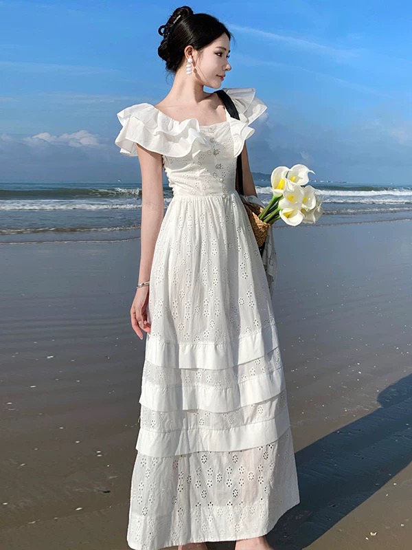 Weekend traveler lace dress CD289 image