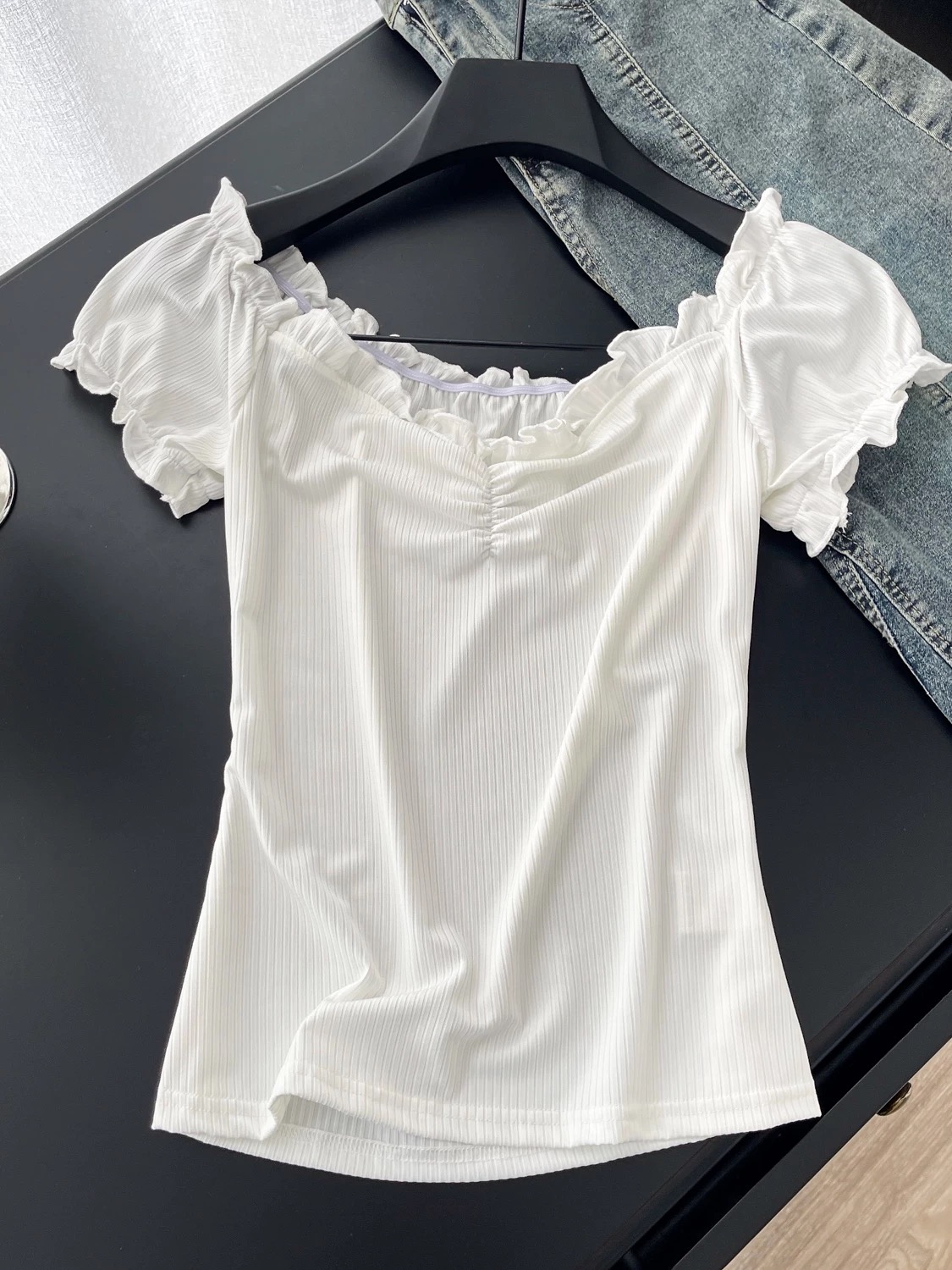 Casual temptations top CTO936