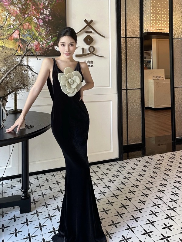 For the royal status sparkle dress FD1461 image