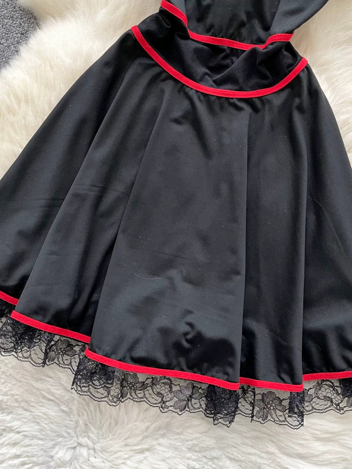 Secret meeting dress CD1200 image