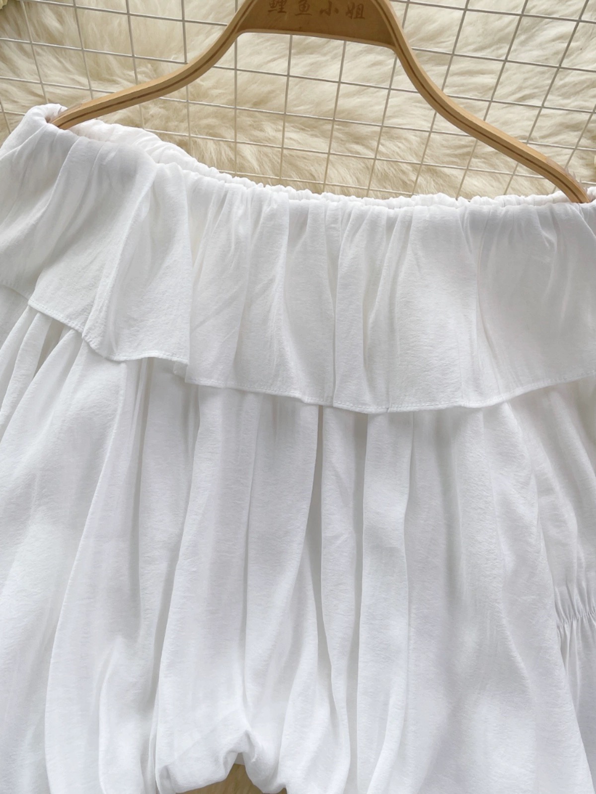 Stop and stare top CTO397 image