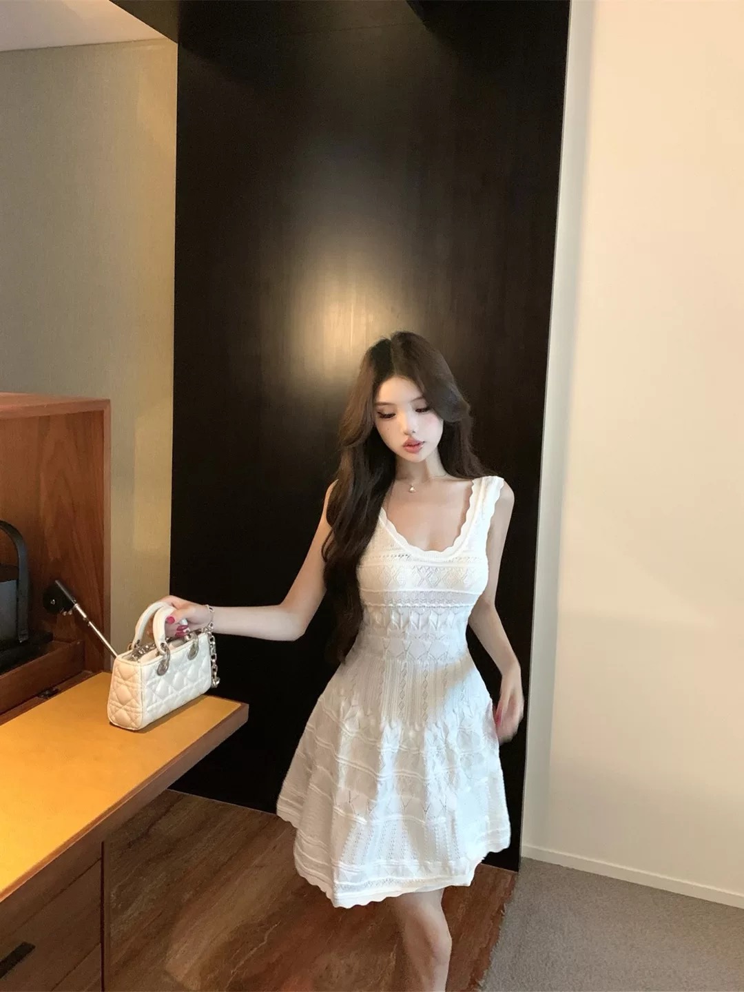 Making an entrance dress KD259 image