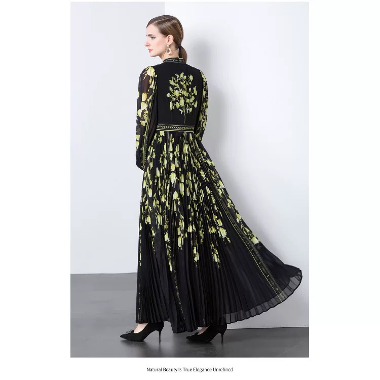 Uncomplicated two tone dress CD247 image