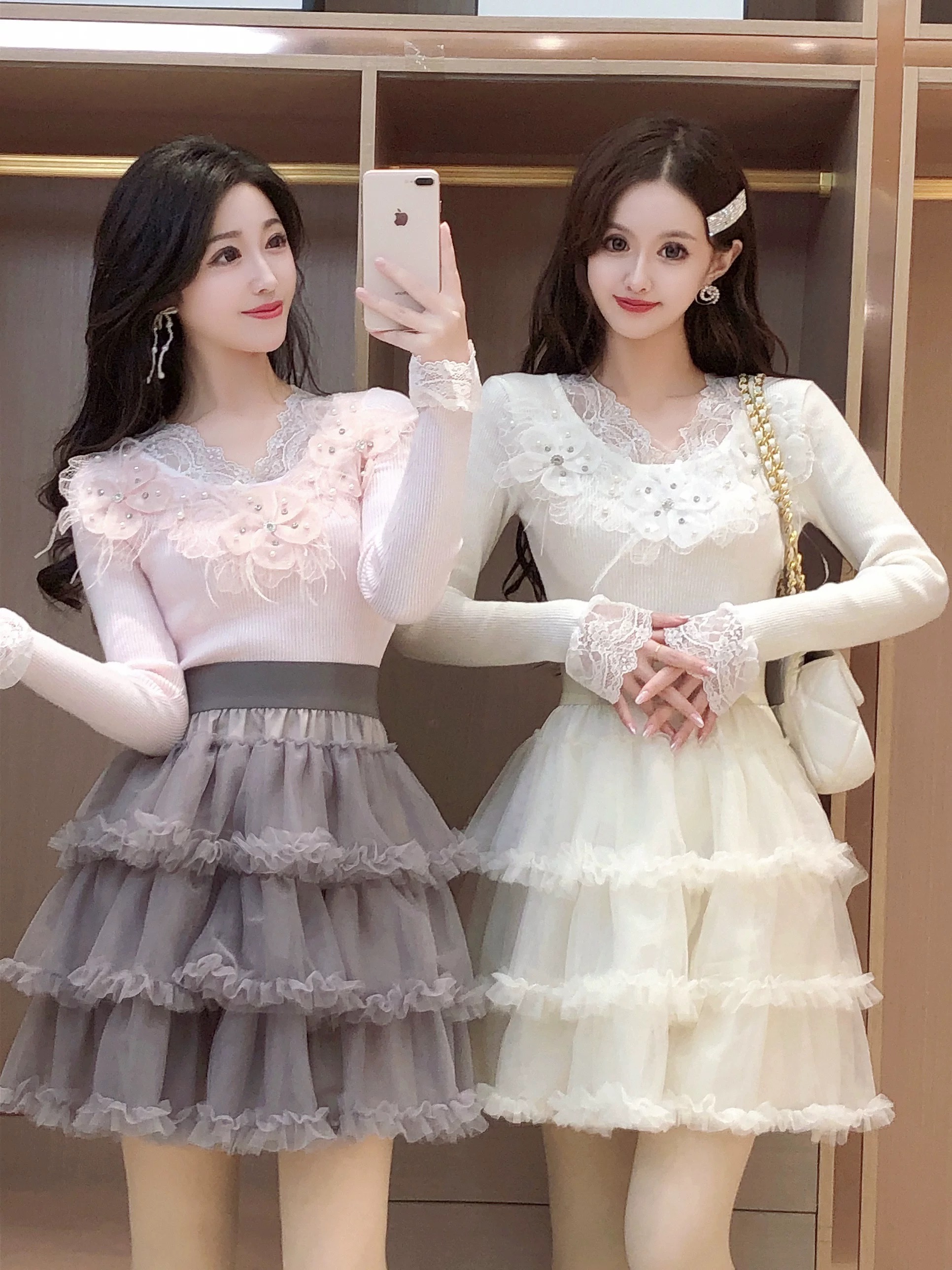 Rocking around town skirt CS208 image