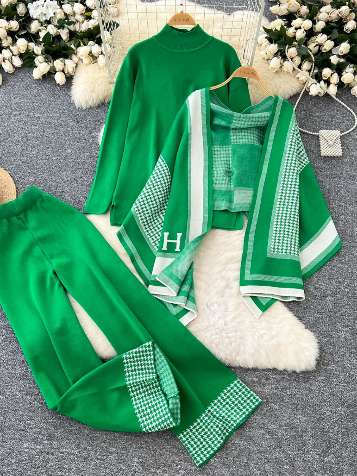 Maura Hermes set STP138 images