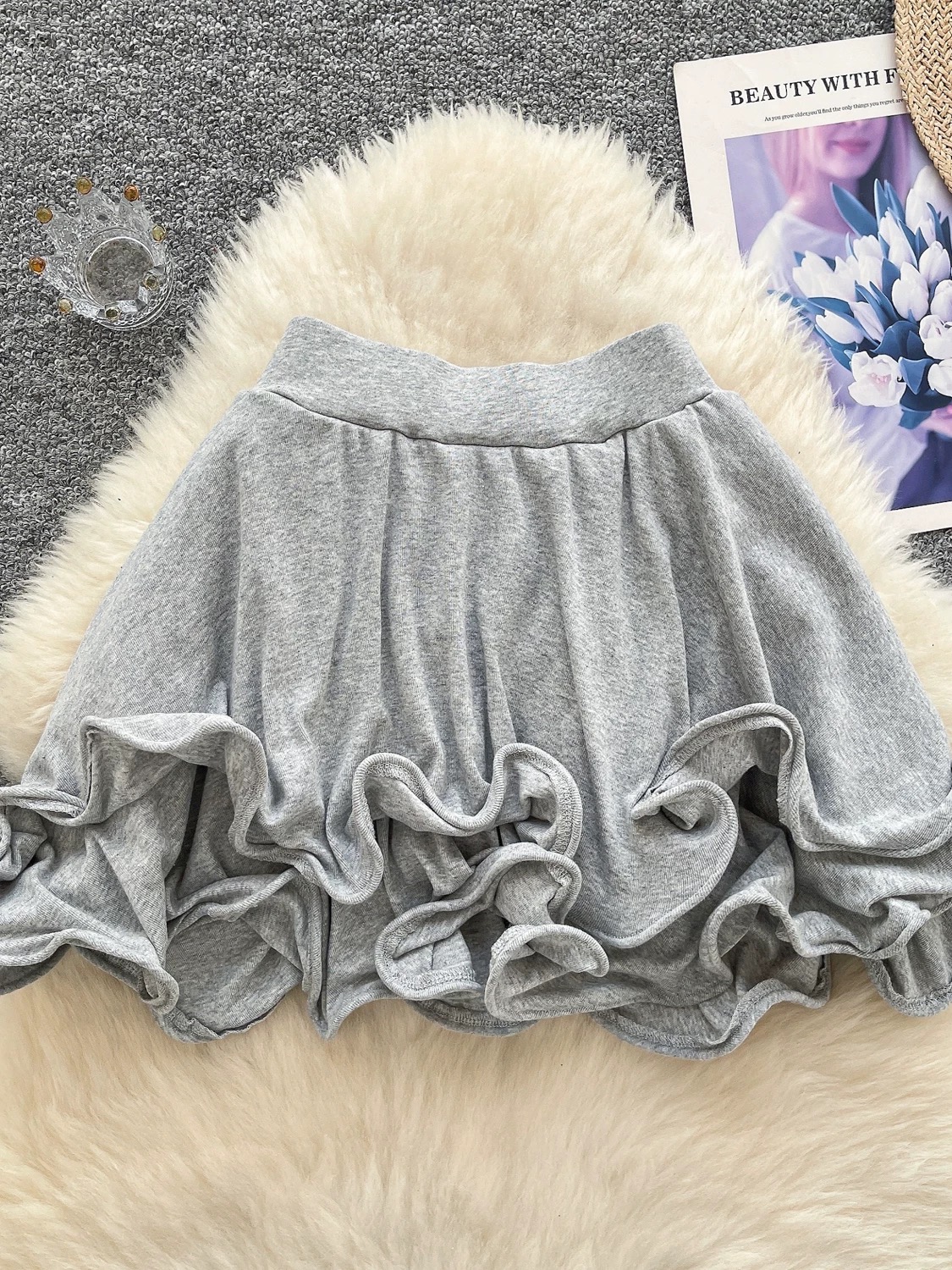 On a pedestal skirt CS179 image