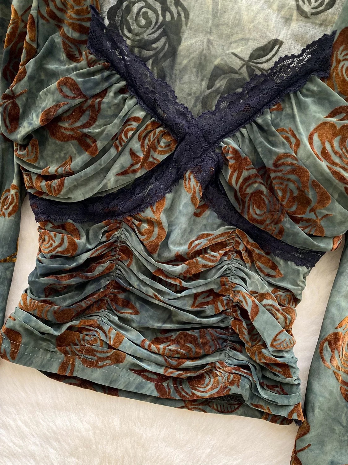 Never basic top CTO827 image