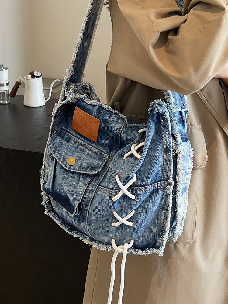 Caught my attention denim bag BG219 image
