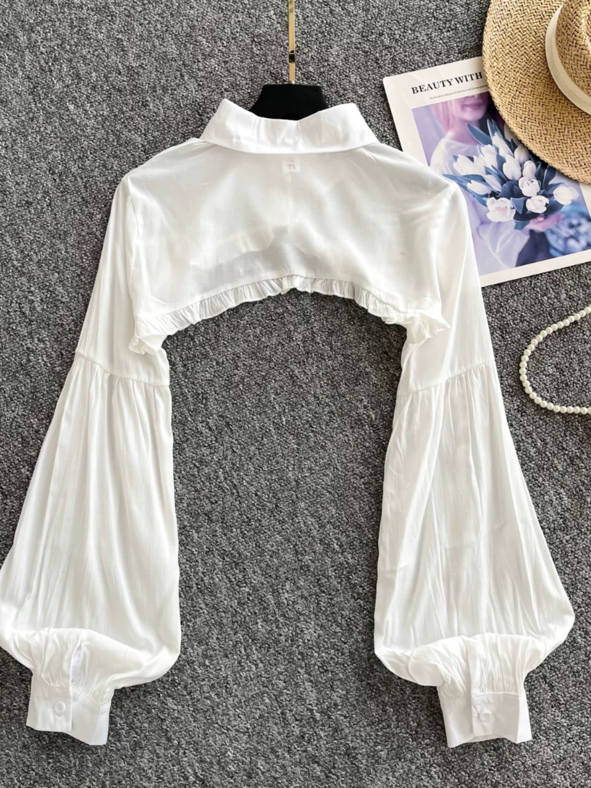 Roman royalty crop top CTO657 image